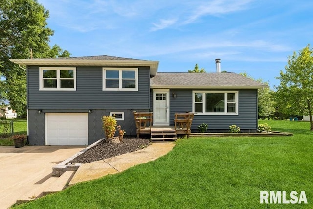 814 Jones St, Le Claire, IA 52753 - photo 1