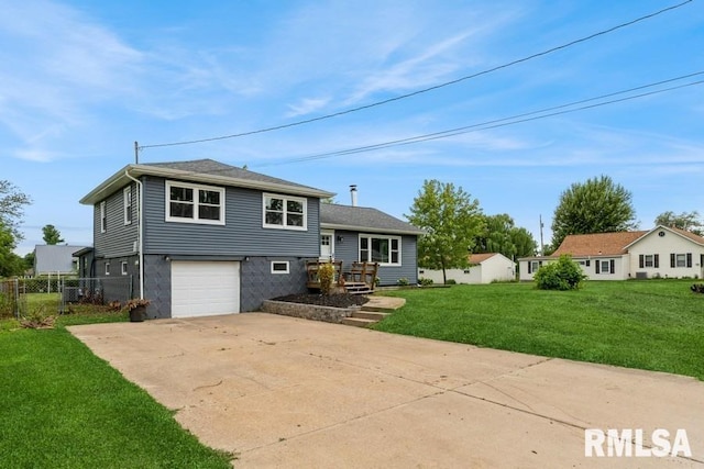 814 Jones St, Le Claire, IA 52753 - photo 3