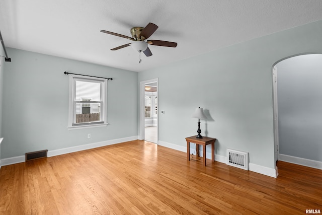 2302 N Howell St, Davenport, IA 52804 - photo 13