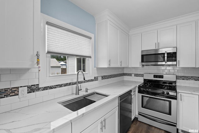 2302 N Howell St, Davenport, IA 52804 - photo 18