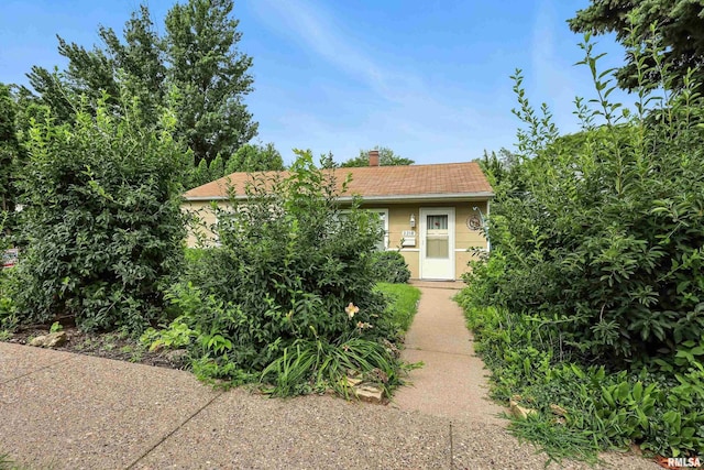 2318 N Lincoln Ave, Davenport, IA 52804 - photo 3