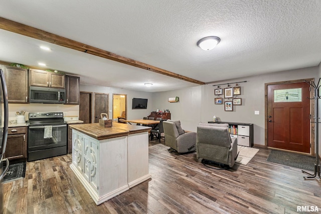 20058 Wells Ferry Rd, Bettendorf, IA 52722 - photo 7