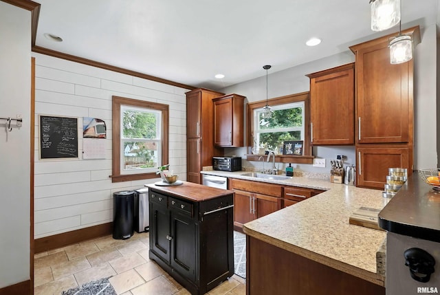 344 W Garfield St, Davenport, IA 52803 - photo 17