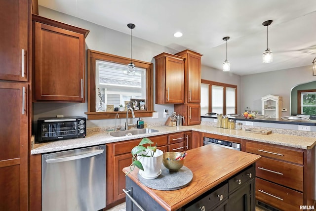 344 W Garfield St, Davenport, IA 52803 - photo 18