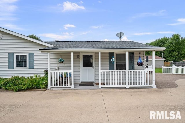 207 E 2nd St, Coal Valley, IL 61240 - photo 3