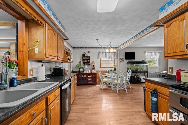 207 E 2nd St, Coal Valley, IL 61240 - photo 6