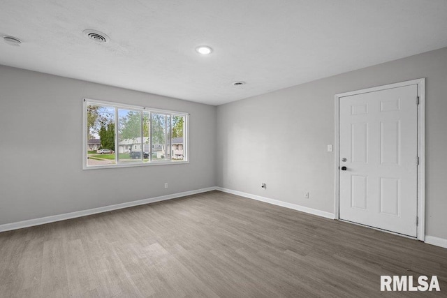 3240 Heatherton Dr, Davenport, IA 52804 - photo 4