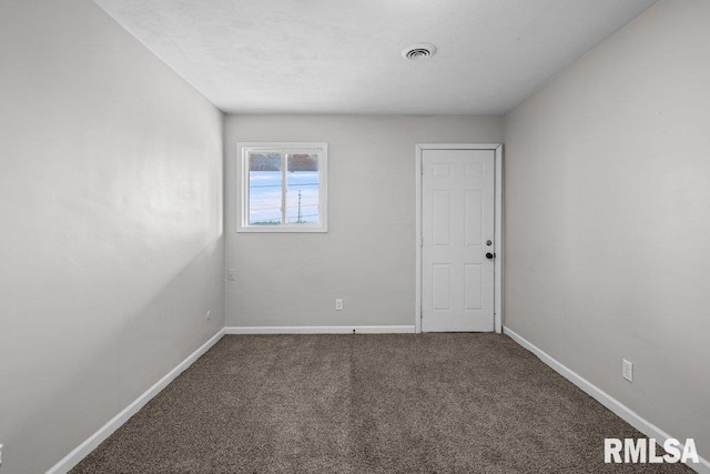 3240 Heatherton Dr, Davenport, IA 52804 - photo 5