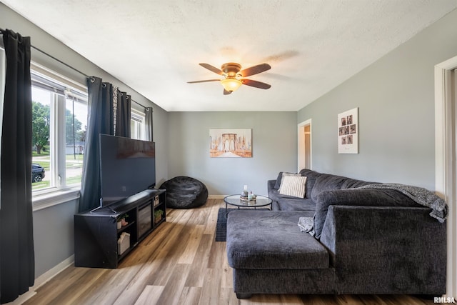 3719 Wilkes Ave, Davenport, IA 52806 - photo 6