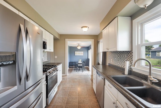 3719 Wilkes Ave, Davenport, IA 52806 - photo 9