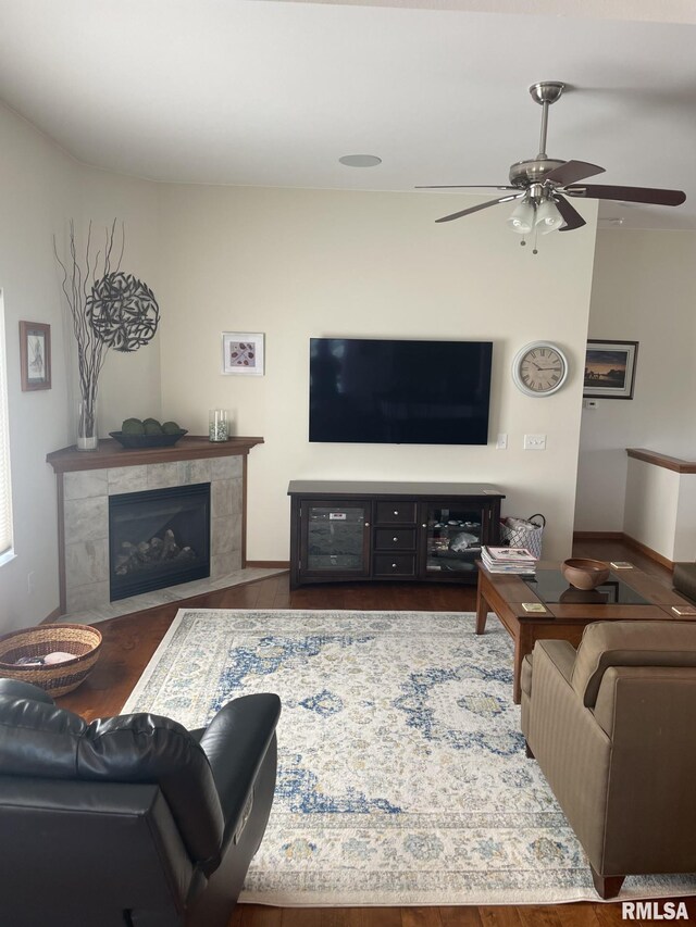 618 Sheridan Dr, Eldridge, IA 52748 - photo 4