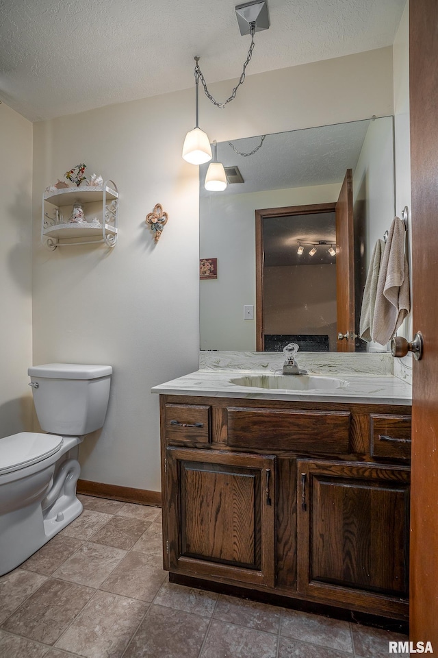 1105 W 46th St, Davenport, IA 52806 - photo 21