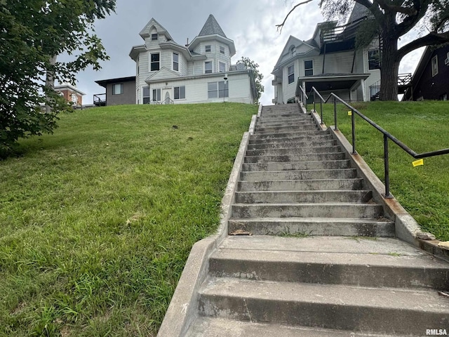 707 Brady St, Davenport, IA 52803 - photo 2