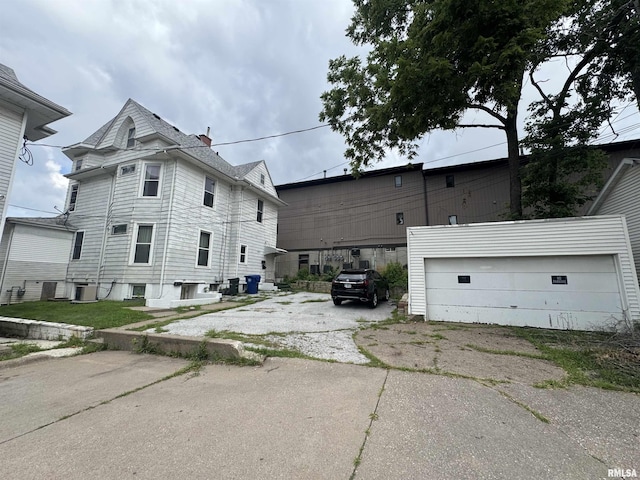 707 Brady St, Davenport, IA 52803 - photo 16