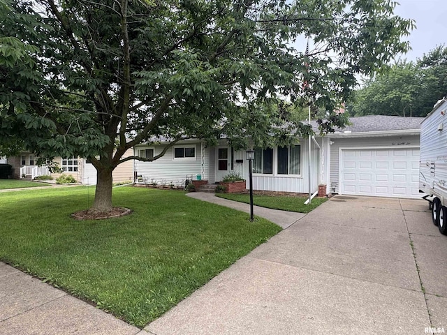 1026 N 13th St, Clinton, IA 52732 - photo 1
