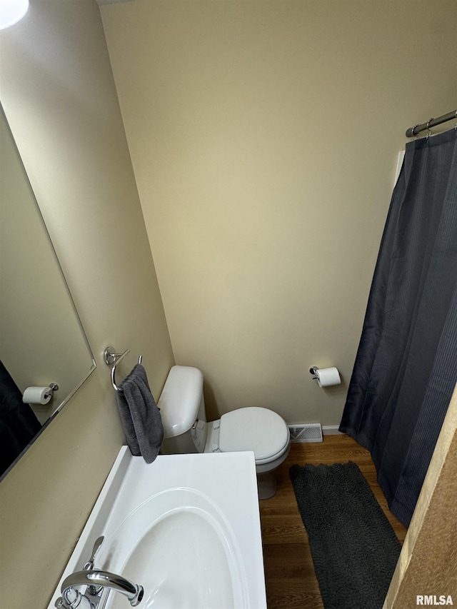 1026 N 13th St, Clinton, IA 52732 - photo 8