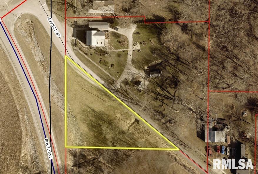 0.31ACM/L E Angle St, Plainville, IL 62365 - photo 2