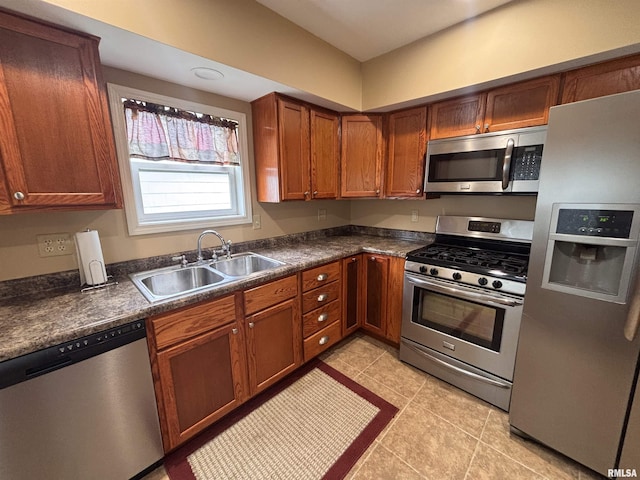 1025 W Prospect St, Kewanee, IL 61443 - photo 33
