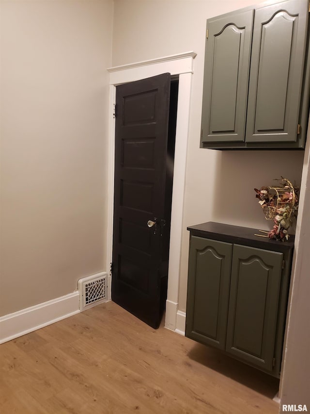 212 44th St, Moline, IL 61265 - photo 7