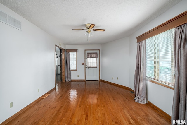 2706 N Pine St, Davenport, IA 52804 - photo 12