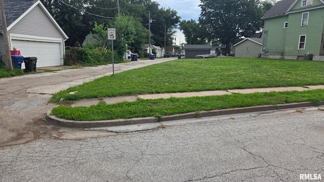 117 S Pine St, Davenport, IA 52802 - photo 2