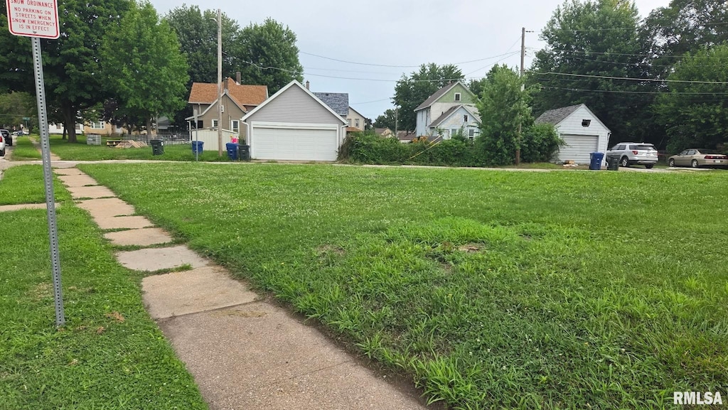 117 S Pine St, Davenport, IA 52802 - photo 3