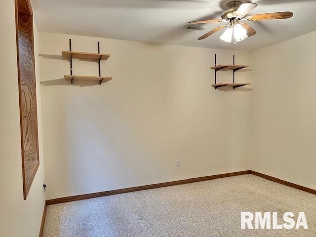 2710 W 63rd St, Davenport, IA 52806 - photo 21