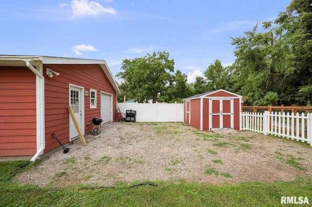 3208 9th St, Moline, IL 61265 - photo 46