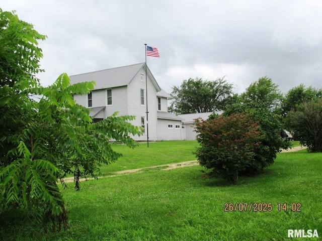 719 Quincy Ave, Clarence, IA 52216 - photo 2