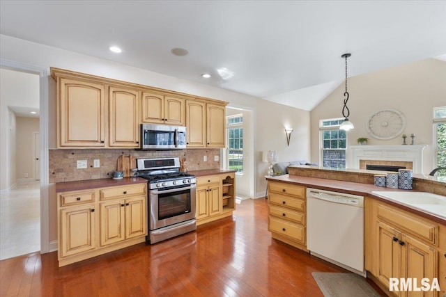 1512 E 5th St, Coal Valley, IL 61240 - photo 15