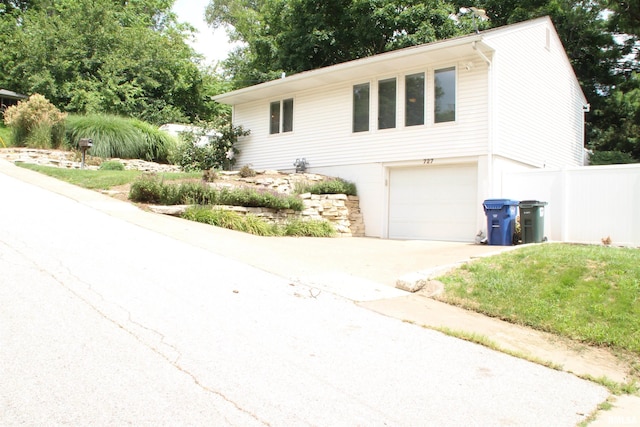 727 Oak St, Davenport, IA 52804 - photo 16