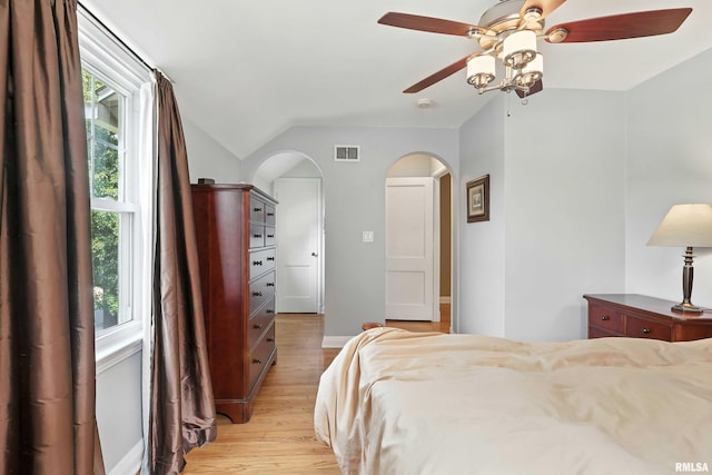 3029 E Locust St, Davenport, IA 52803 - photo 27