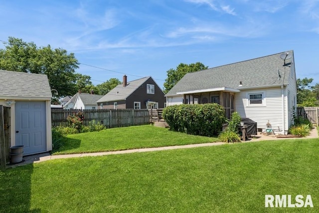 331 W 31st St, Davenport, IA 52803 - photo 4