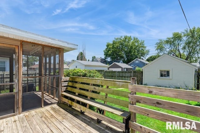 331 W 31st St, Davenport, IA 52803 - photo 5