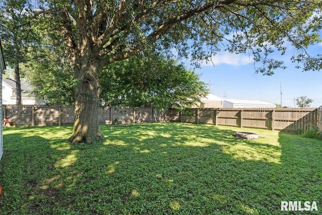 109 W Davies St, Eldridge, IA 52748 - photo 8