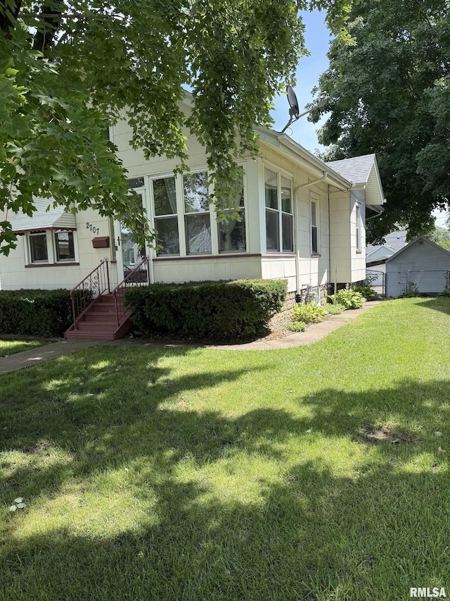 2707 Bridge Ave, Davenport, IA 52803 - photo 2