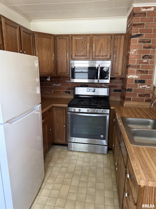 2707 Bridge Ave, Davenport, IA 52803 - photo 8