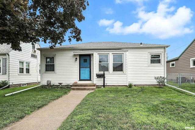 2319 N Division St, Davenport, IA 52804 - photo 1