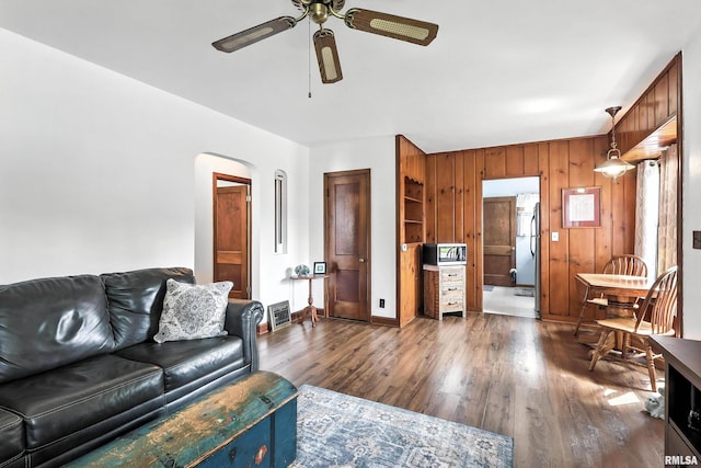 2319 N Division St, Davenport, IA 52804 - photo 5