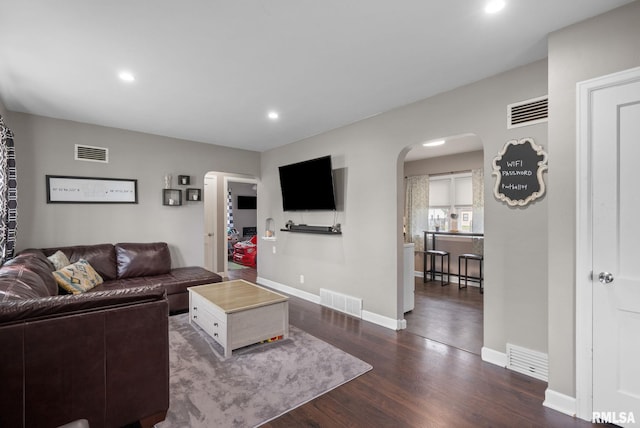 1547 W Columbia Ave, Davenport, IA 52804 - photo 3