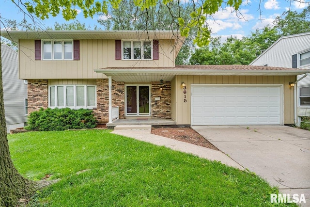 3615 N Elmwood Ave, Davenport, IA 52806 - photo 1