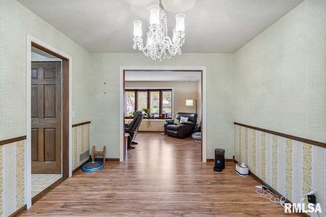 3615 N Elmwood Ave, Davenport, IA 52806 - photo 15