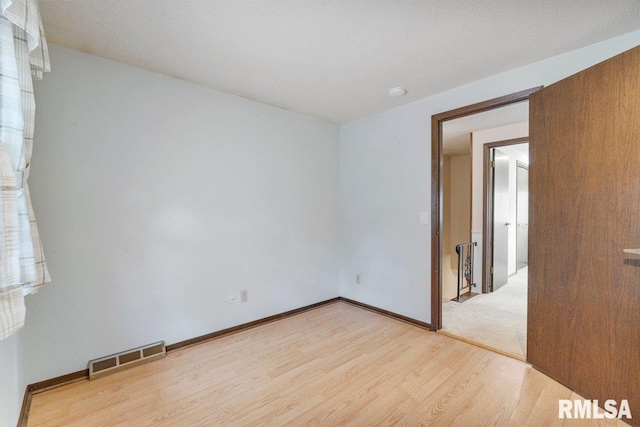 3615 N Elmwood Ave, Davenport, IA 52806 - photo 21