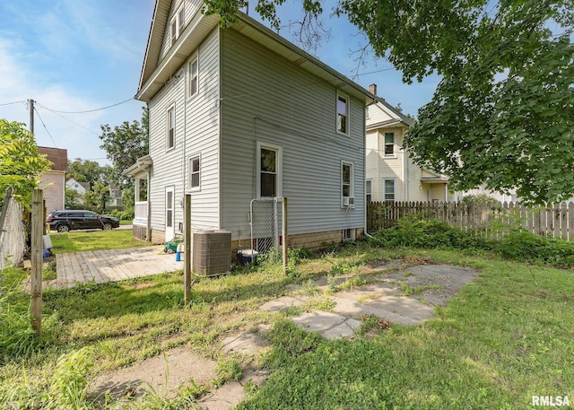 410 W 17th St, Davenport, IA 52803 - photo 19