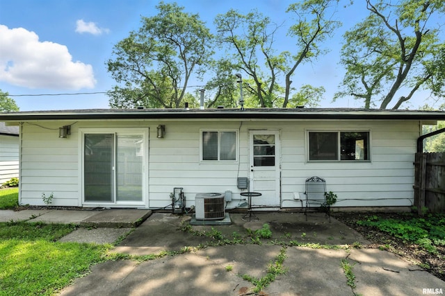 907 35th Ave, East Moline, IL 61244 - photo 18