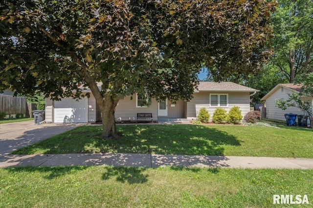 3127 Oxford Dr, Bettendorf, IA 52722 - photo 1