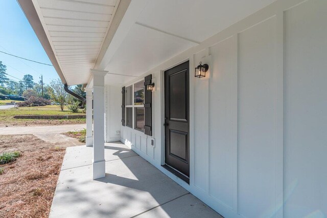 view of patio / terrace featuring covered porch