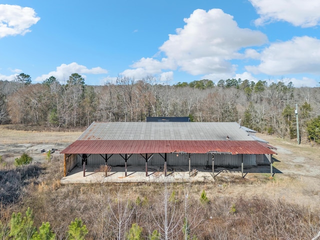 exterior space with an outbuilding