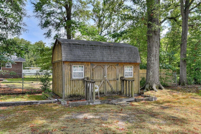 view of outbuilding