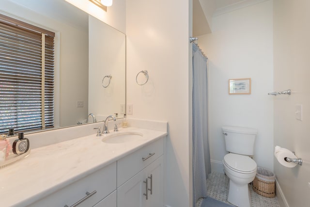 450 Railroad Ave Unit 4B, North Augusta, SC 29841 - full bathroom featuring toilet, vanity, and baseboards